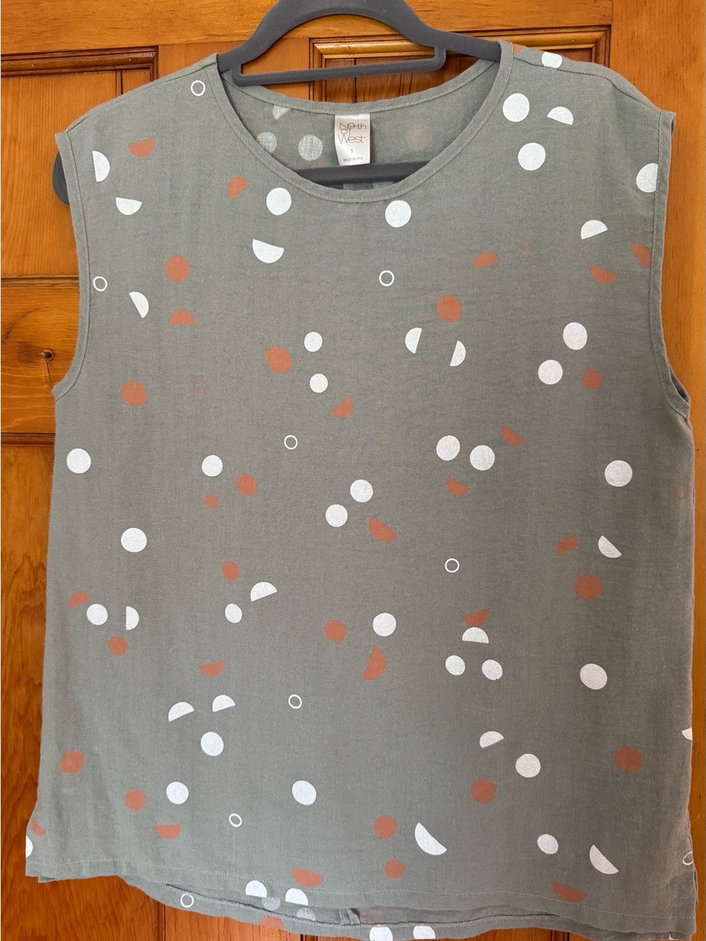 North of West Peach & White Moon Sleeveless Top